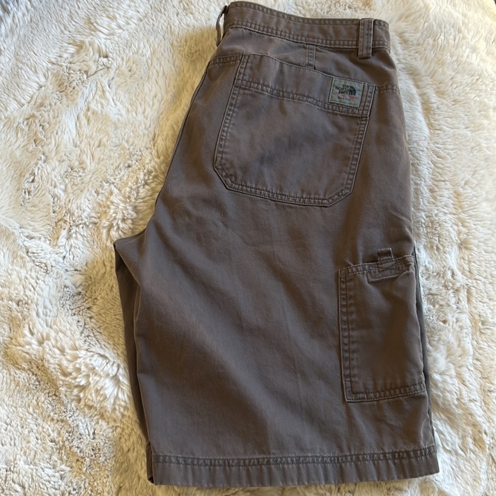 Pre-loved The North Face shorts